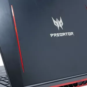 imagen principal del portátil Acer Predator Helios 300 PH317-53-71D6